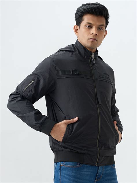 Men Black Straight Fit Jackets