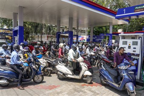 Fuel panic spreads: Queues at pumps, LPG outlets while govt denies shortage