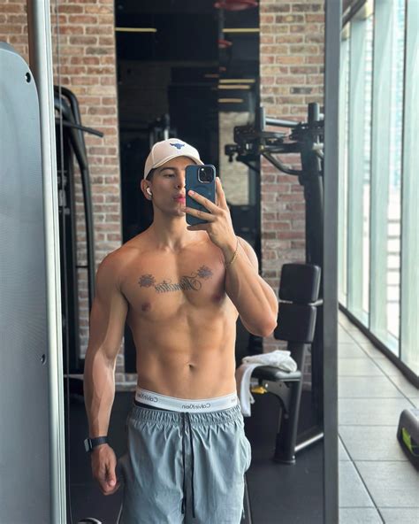 Steve Rey | Focus 💪🏻 | Instagram