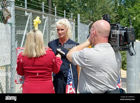 Newspaper Interview 的图像结果