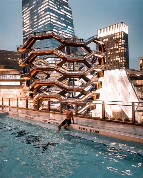 Saltwater & Rooftop Pools in NYC | Equinox Hotel New York
