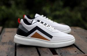 WHITE WALKERS ULTRASOFT ACTIVEWALK Sneakers For Men - Buy WHITE WALKERS ...