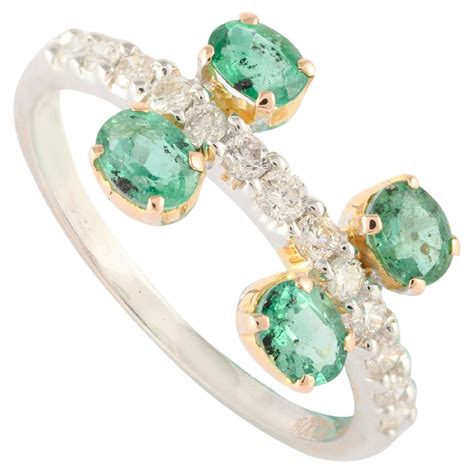 Customizable Minimalist Heart Cut Emerald Ring Set in 14k Solid Yellow ...