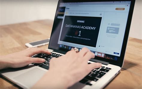 Collaborative Learning at Work Promotion 的图像结果