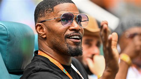 Jamie Foxx Takes Aim At Fake Friends In Cryptic New Message - Celebs Now