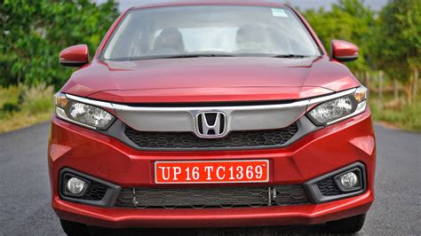 Honda Amaze 2018 V CVT Exterior Car Photos - Overdrive