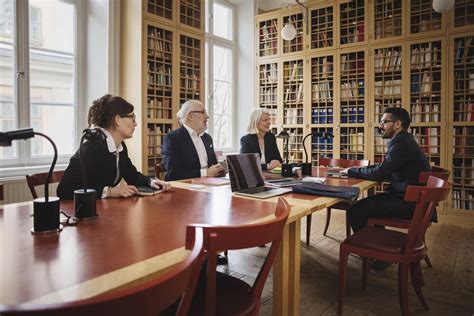 What Does 'Of Counsel' Mean? | Explore Law Firms and Legal Information ...