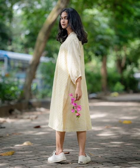 Frangipani Summer – Krushnachuda