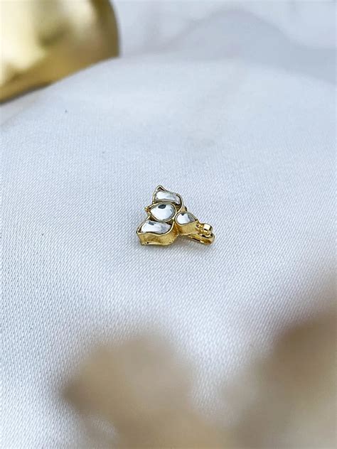 Buy Stylish Traditional Nose Rings and Nath Online at Best Prices ...