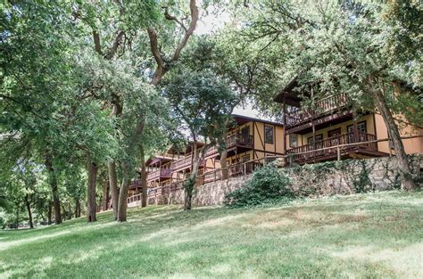 River-Front One Bedrooms — The Other Place Resort