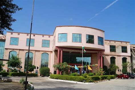 School of Aeronautics Neemrana Campus: Photos, Virtual Tour