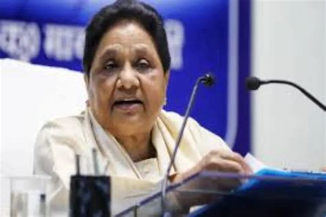 Mayawati hits out at SP govt over Jyotiba Phule Nagar renaming
