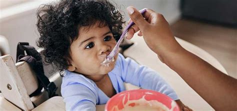 क्वाशिओरकोर (Kwashiorkor in Hindi): लक्षण, कारण, उपचार, बचाव व ...