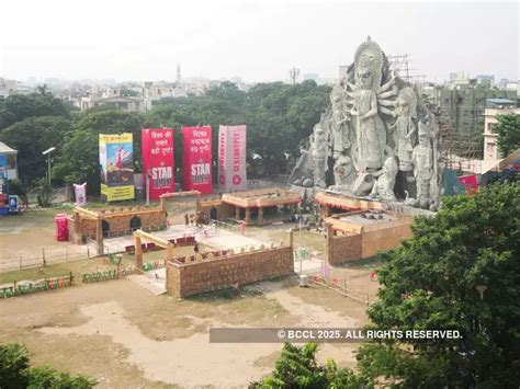 World's tallest idol of goddess Durga built in Kolkata - Tallest ...
