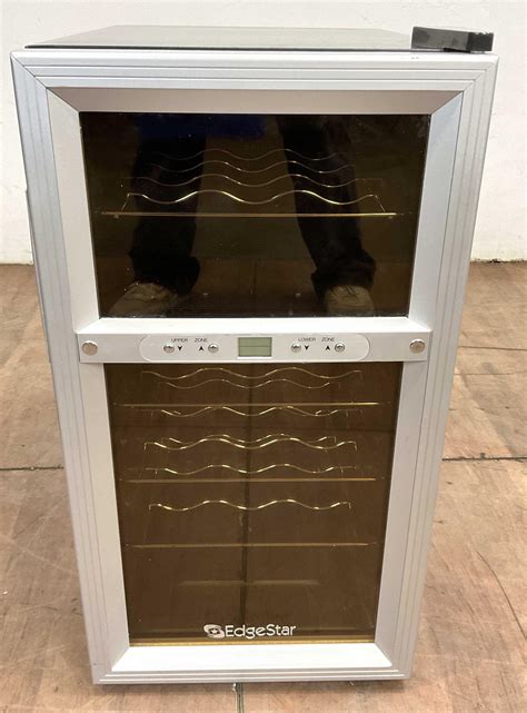 Lot - Koldfront 18-bottle Thermoelectric Wine Cooler