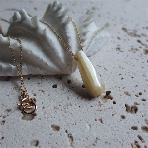 Trocas Shell Gem Cut 14KGFネックレス | artworks Pez [ハンドメイドシルバー・シェルジュエリー]