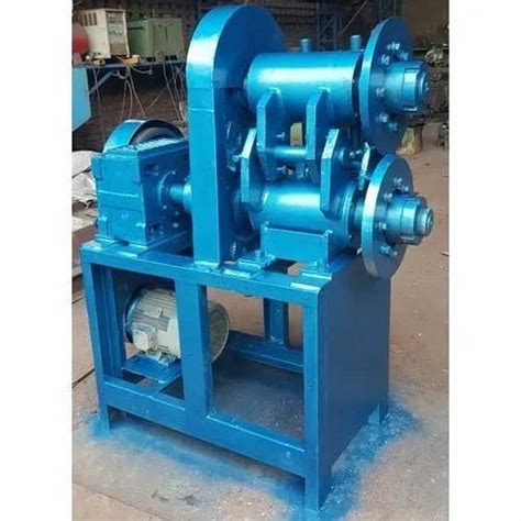 Tyre Cutting Machine - 3 TPH Tyre Strip Cutting Machine, 5 HP ...