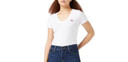 La oferta del día es esta camiseta Levi's para mujer a mitad de precio