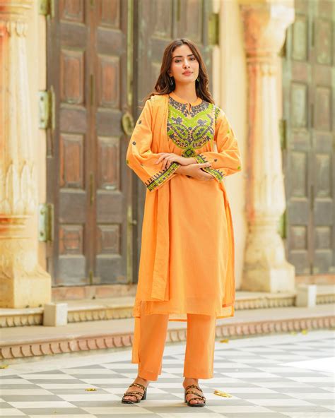 Rust Embroidered Suit Set – Ambraee