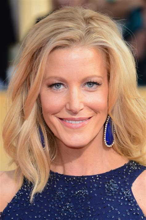Anna Gunn – HawtCelebs