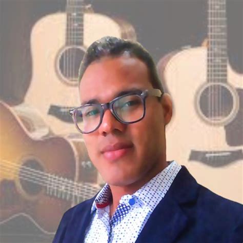 Noè - Guitar teacher - ₹4780/h