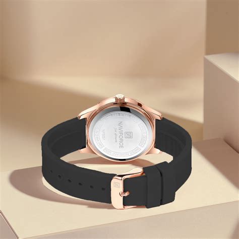 NF5051 Black dial with silicone strap Analog Watch – Alix Store