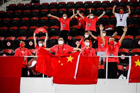 亚洲预选视频直播：中国男足VS马尔代夫，铁家军剑指三分，出线指日可待 - 哔哩哔哩