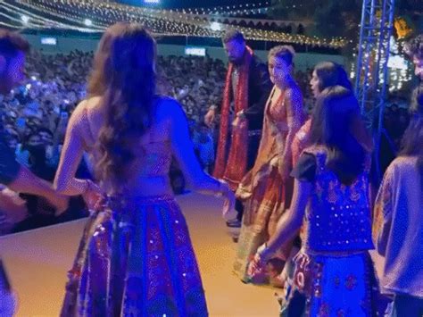 Gujarat Navratri 2025 Third Day Garba Live Update