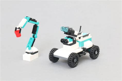 LEGO Mini Robot 的图像结果