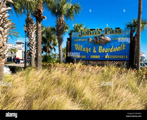 Johns pass village and boardwalk hi-res stock photography and images ...