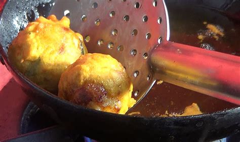 Schezwan potato vada | Aloo schezwan vada -How to make-Step by step ...