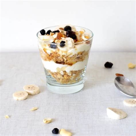 Banana Yogurt Parfait - Motions and Emotions - Food Diary