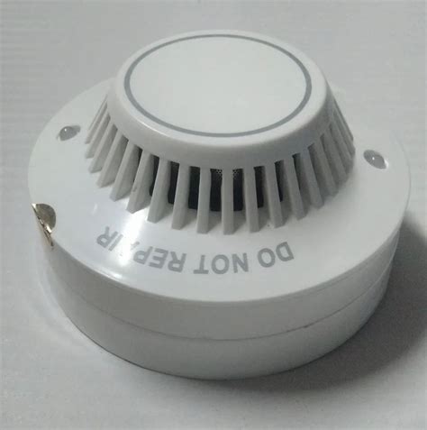 Smoke Detector - SYSTEM SENSOR JTY-GD-2151EIS Trader - Retailer from Noida