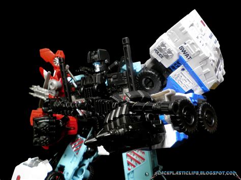 Image result for Combiner Wars Defensor