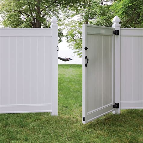 Freedom Everton 6-ft H x 4-ft W White Privacy Vinyl Flat-top Fence gate ...