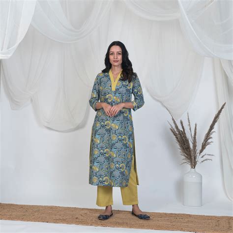 V Neck Kurta in Blue and Yellow – akiso.store