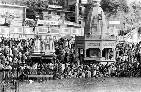Ardh Kumbh mela Feature Photo Devotees from various par...