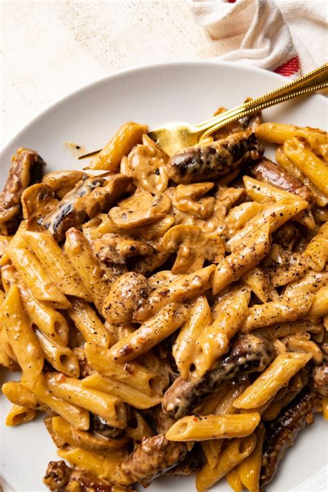 Creamy Sausage & Mushroom Pasta - Kitch