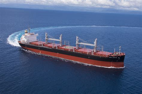 常石造船 3万8,300トン型木材およびばら積み貨物船“TESS38”第一番船を竣工・引渡 | 常石グループ