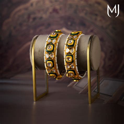 Manubhai Jewellers | Gold & Diamond Jewellers in Borivali, Mumbai