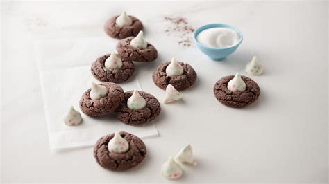 Red Velvet Chocolate Blossom Cookies | Recipes