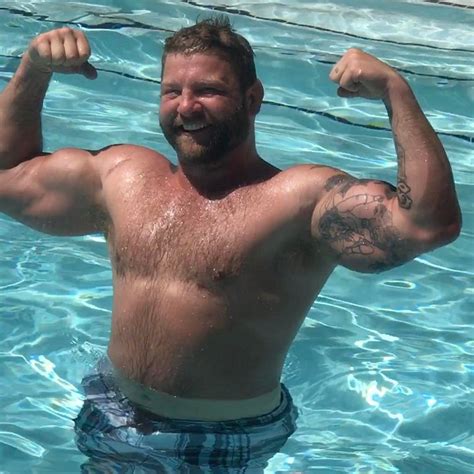 Instagram post by Colby Jansen 🏉🏆🍻 • May 12, 2017 at 9:33pm UTC | Colby jansen, Colby, Hairy men