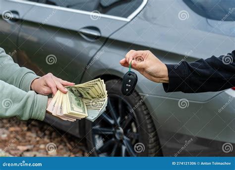 Deal of Buy or Rental Car Concept. Exchange Money and Car Keys Stock ...