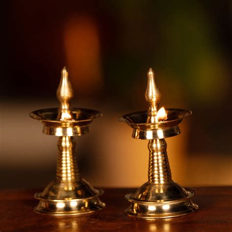 Brass Kerala Diya Set of 2 - 6 Inch - KK26123 – Ikyem