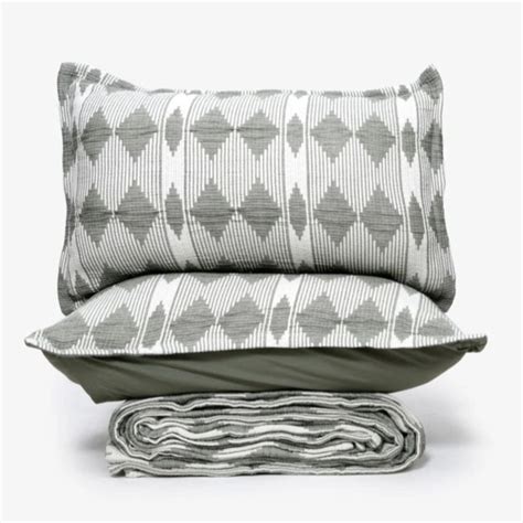 Buy White Cotton AC Blanket Online | Zarf Studios