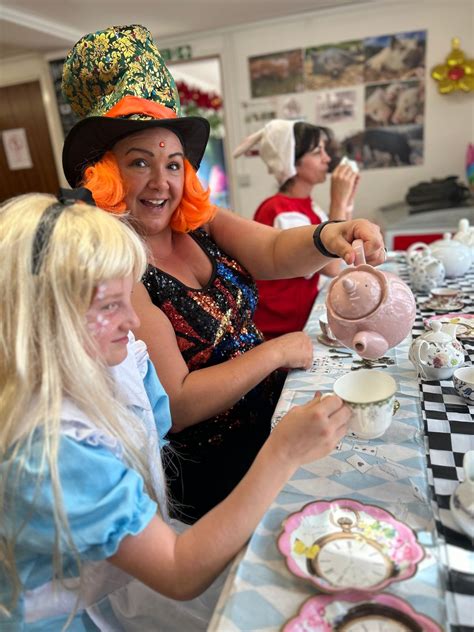 Family fun day, Alice in wonderland ! , Old Amersham Farm High St ...