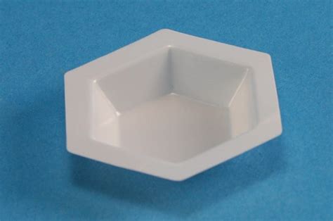 Heathrow Scientific anti-static, sterile hexagonal weighing boats
