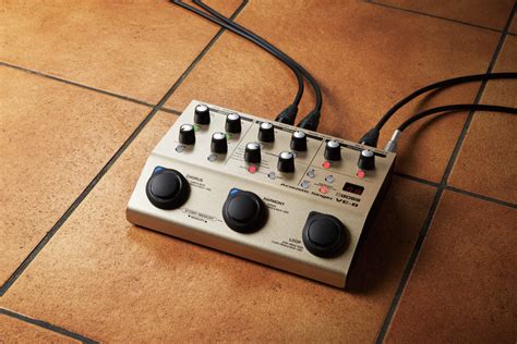 BOSS India - VE-8 | Acoustic Singer