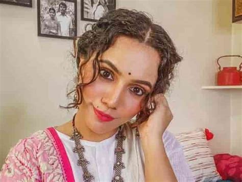Urmila Nimbalkar Wiki, Biography, Dob, Age, Height, Weight, Affairs and ...