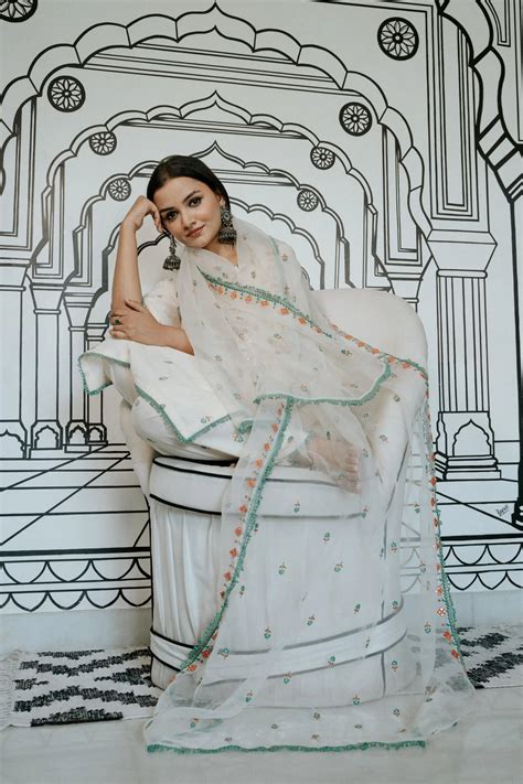 Best Traditional Indian Ethnic Wear In India Online: Gulabo Jaipur